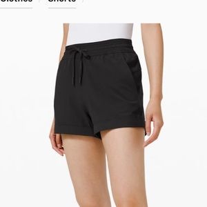 Spring Break Away Short 
4-way Stretch 3